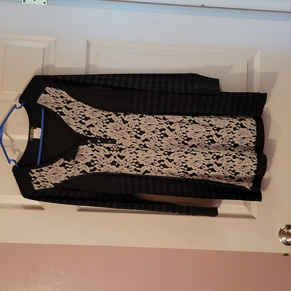 DOLCEZZA black cream lace long top or dress Size S